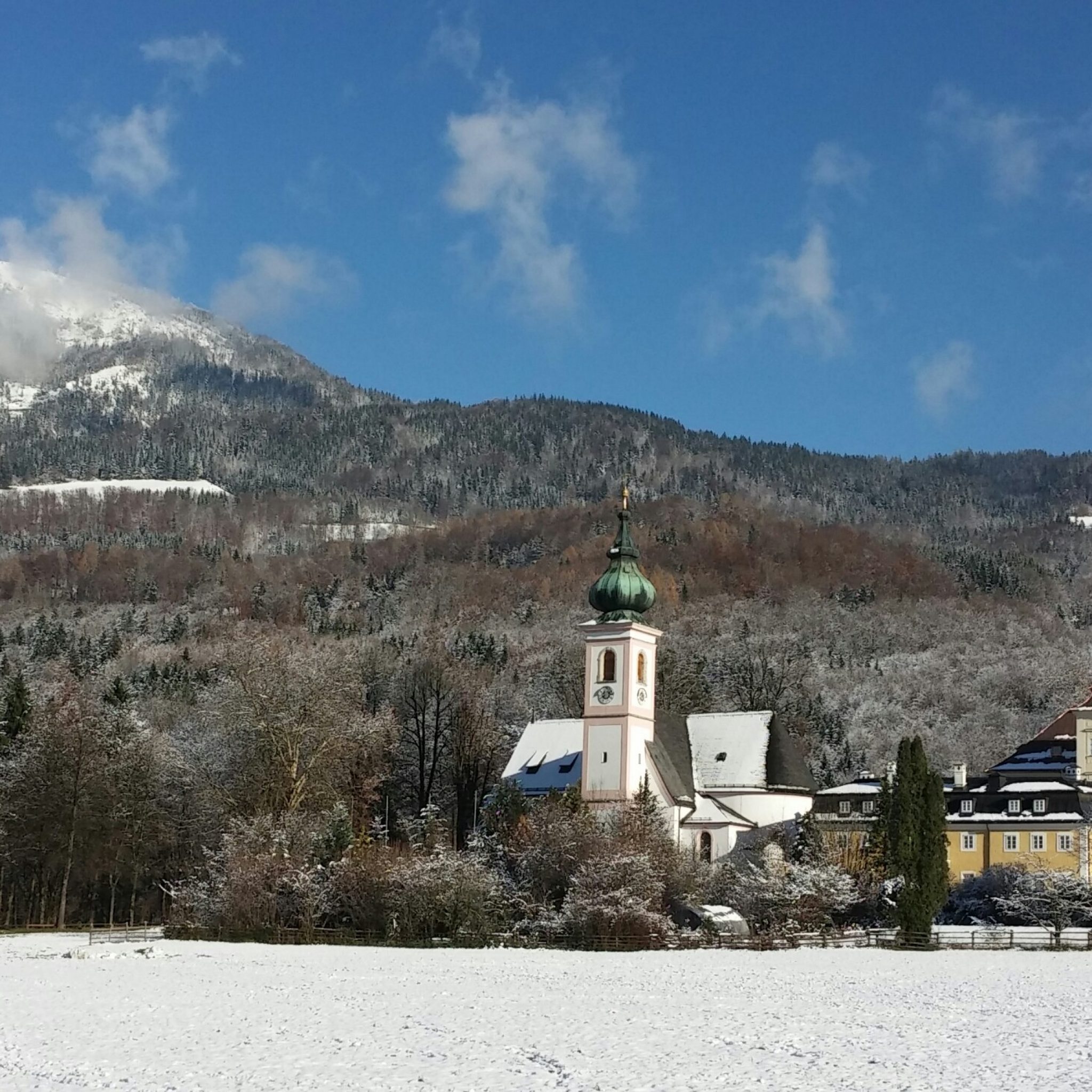 Schöner Anblick beim Spazierengehen in Aigen Wir schauen auf Salzburg
